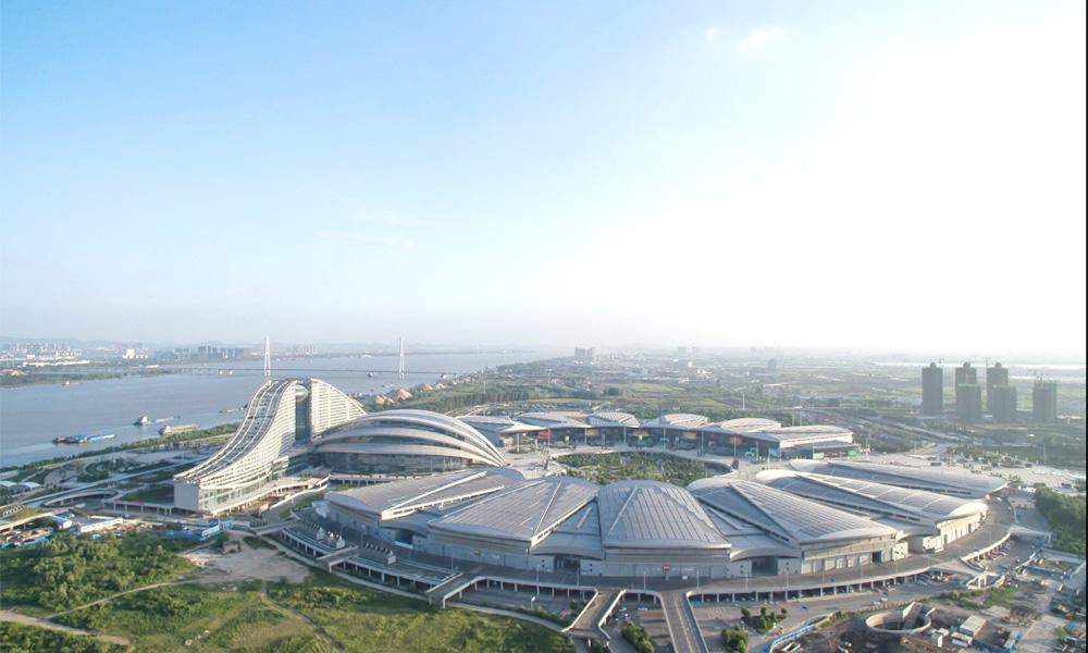 �人����չ