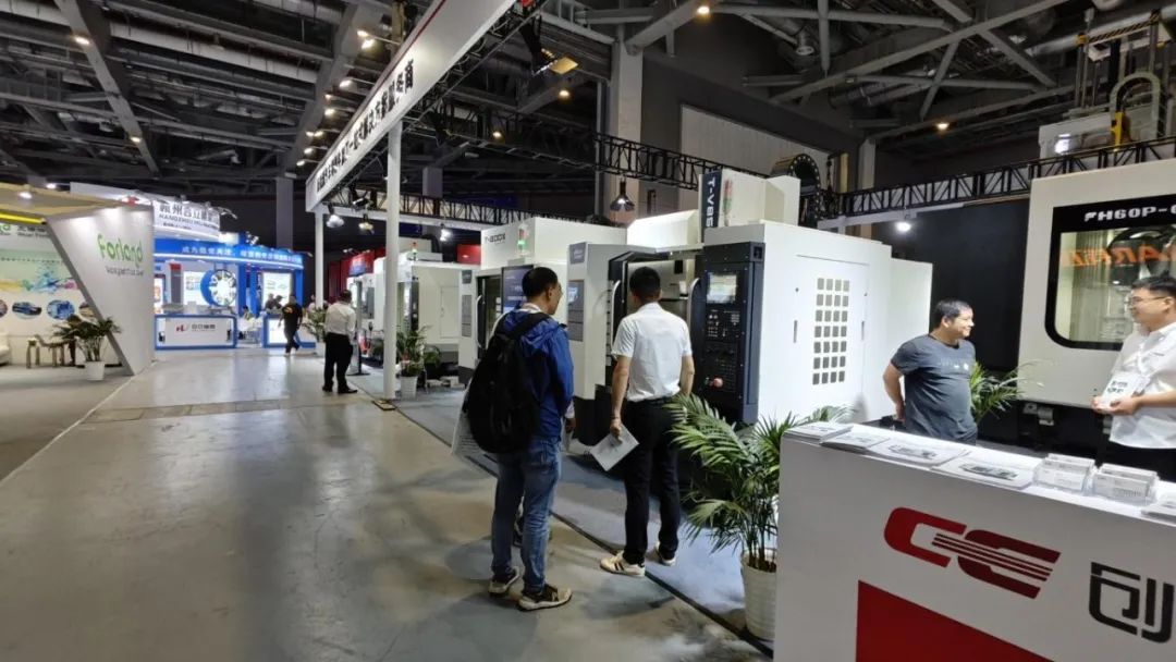 202471292436687 ´´ÊÀ¼Í¼¯ÍÅ